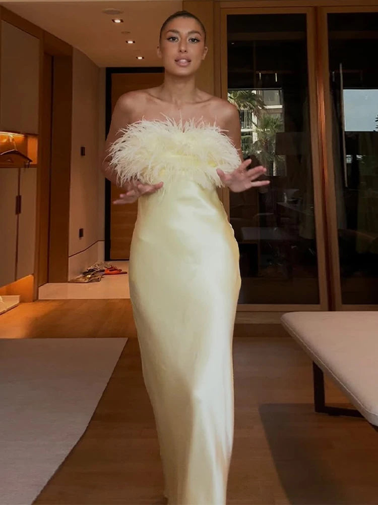 Robe en satin